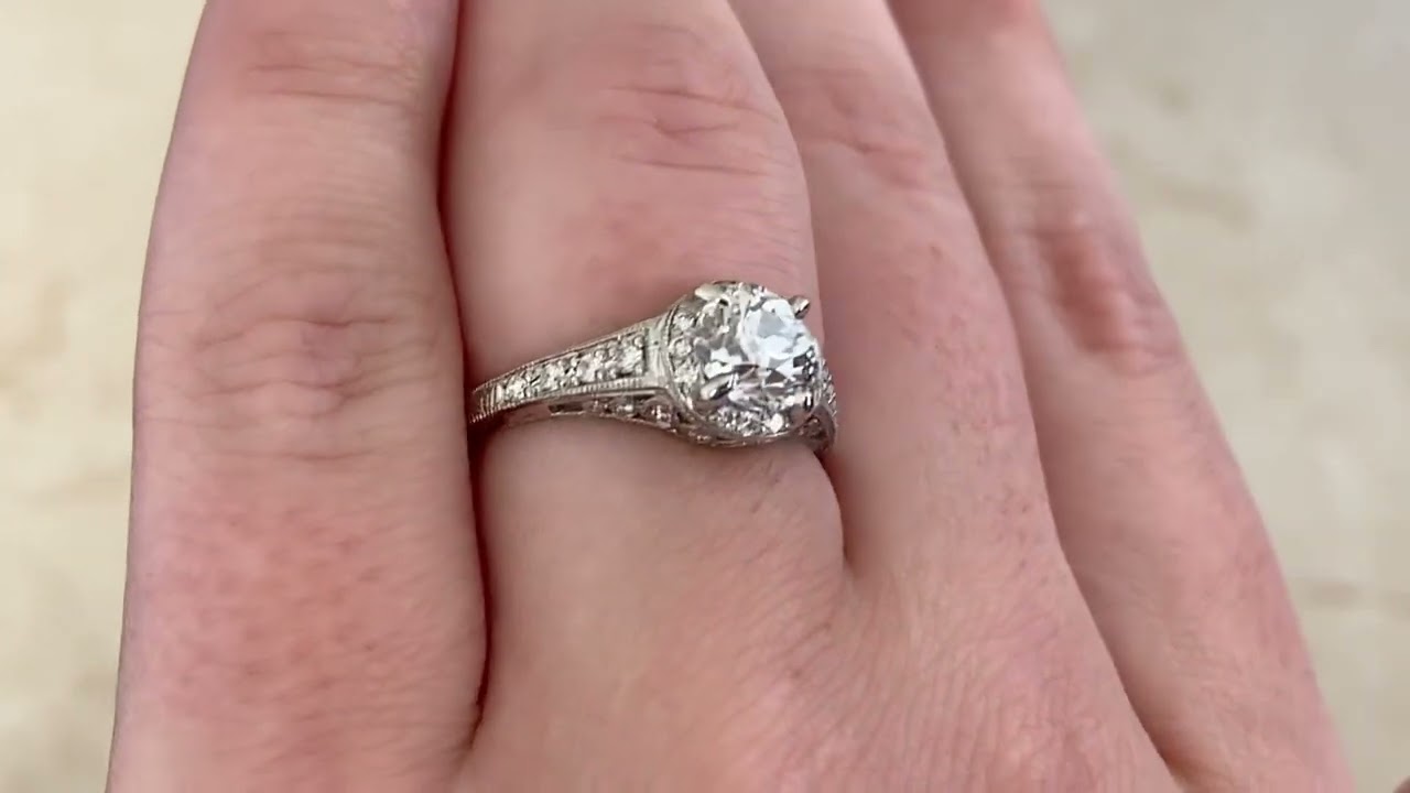 Tamworth Ring - Hand video