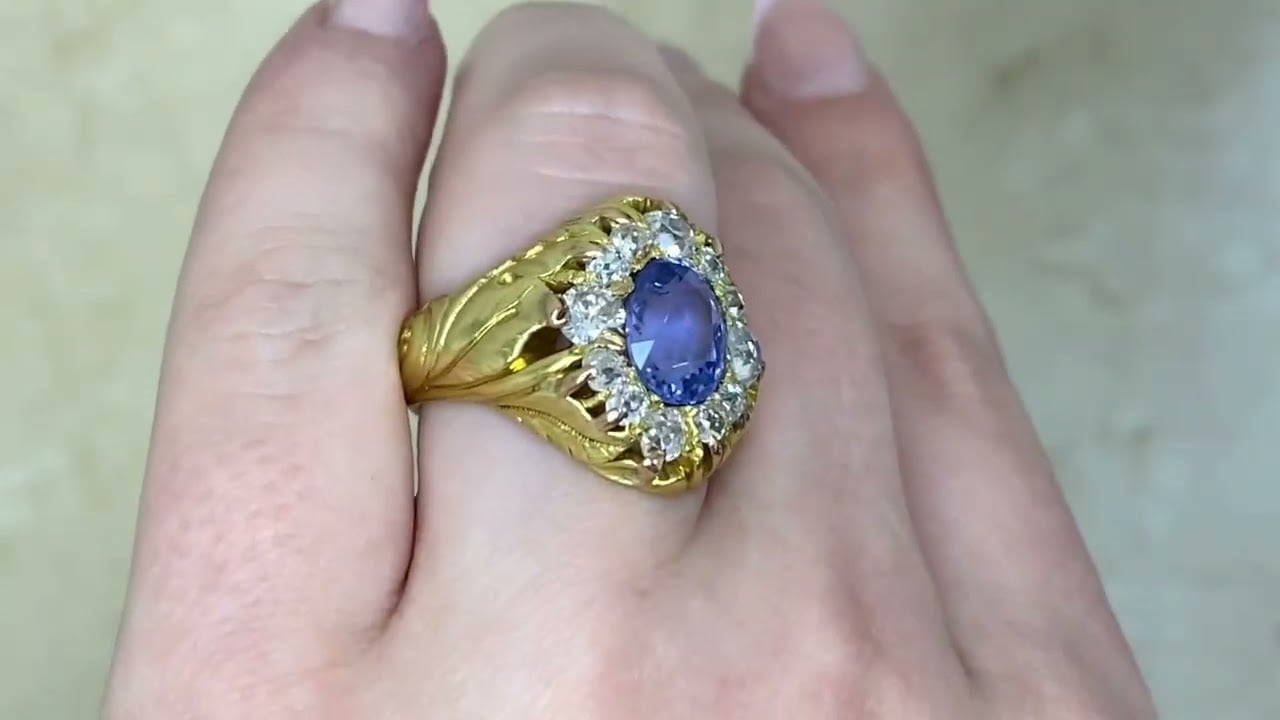 3.00 carats Antique ring from 1880 - Avelbury Ring - Hand Video