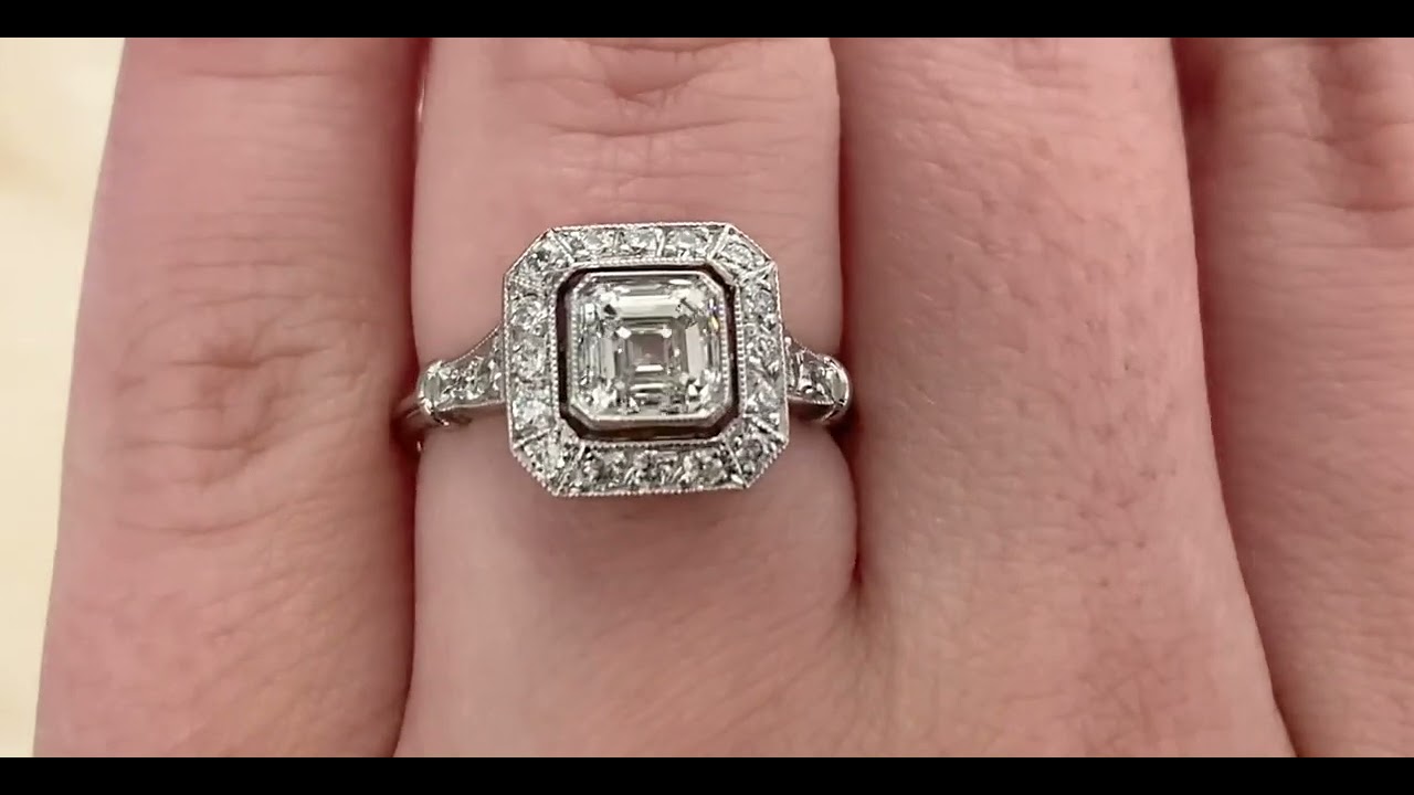 GIA-certified 1.01 carat Asscher Cut Diamond Halo Engagement Ring - New York Ring - Hand Video