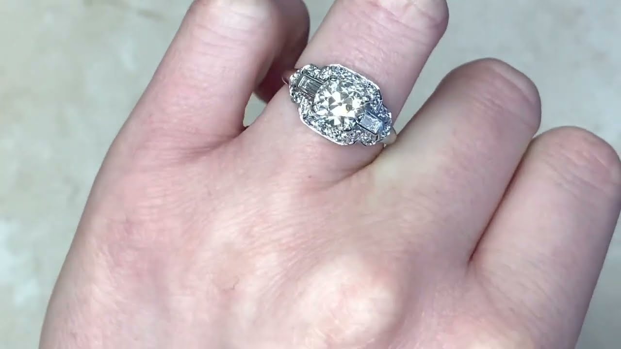 Antique Art Deco Geometric 1.72ct Diamond Engagement Ring - Lecco Ring. Circa 1930 - Hand Video