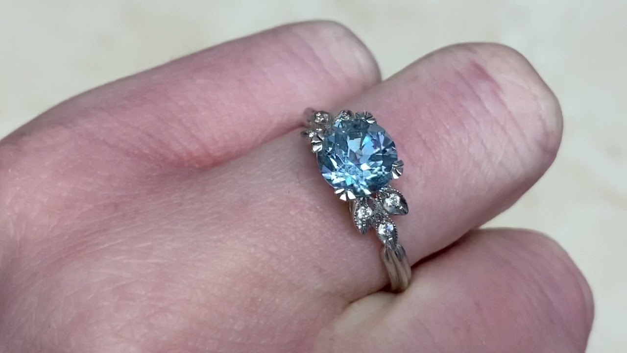 Center Round Cut Aquamarine Leaf Motif Platinum Ring - Bellington Ring - Hand Video