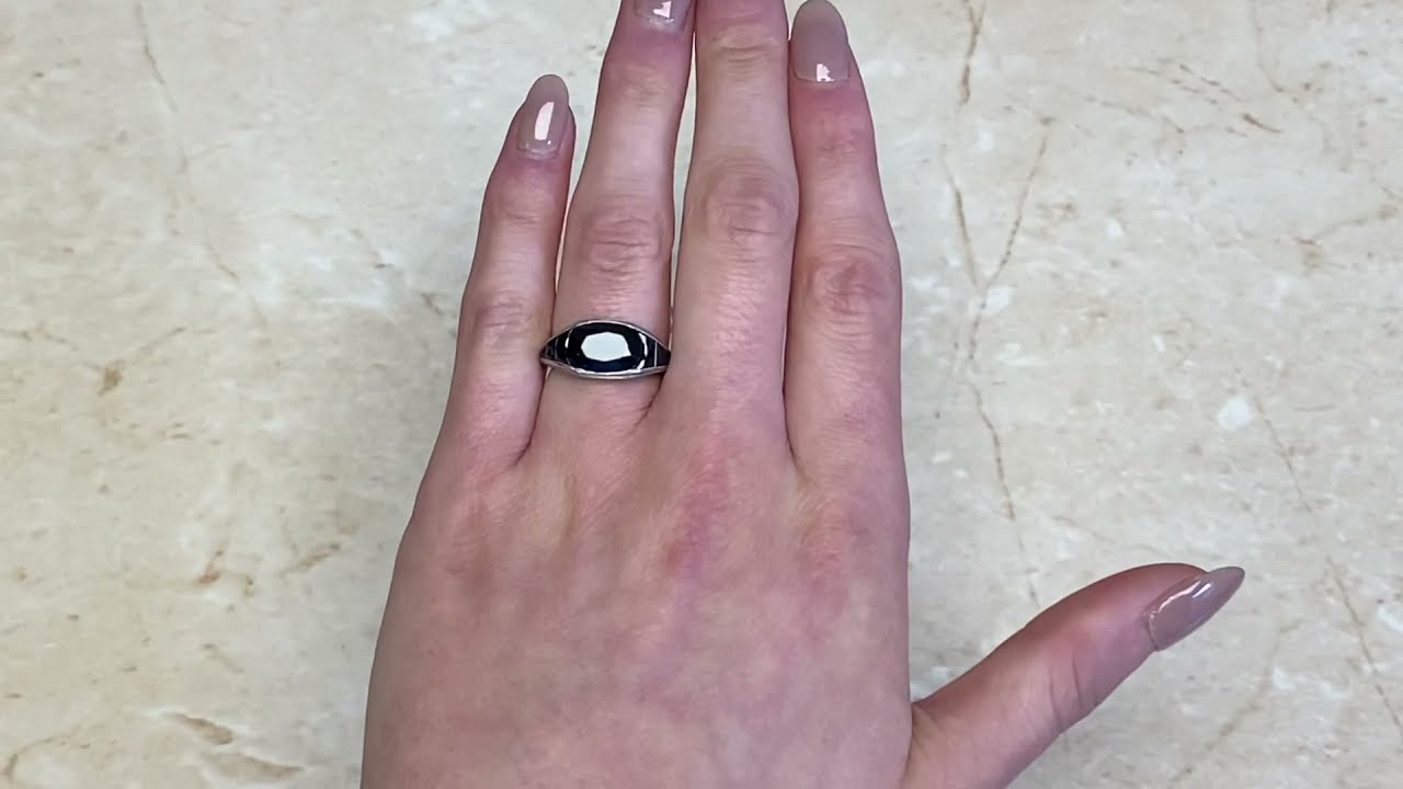 3.5ct Center Oval Cut Sapphire East-West Set Ring - Hardford Ring - Hand Video