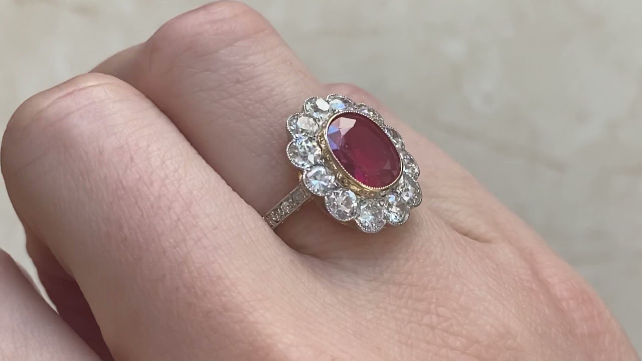 1.80ct Spinel and Diamond Cluster Halo Platinum and 18K Yellow Gold Ring - Frisco Ring - Hand Video