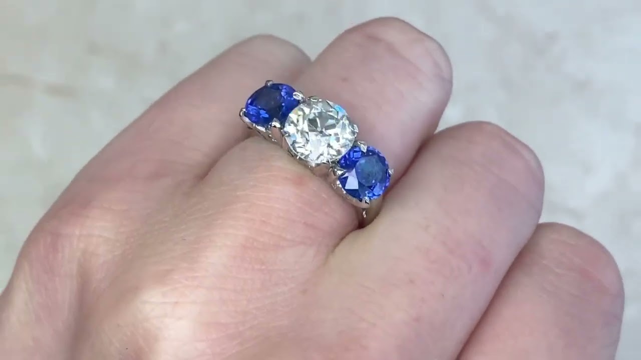 Three Stone Diamond & Sapphire Halo Platinum Mounting - Westvale Ring. Circa 1930 - Hand Video
