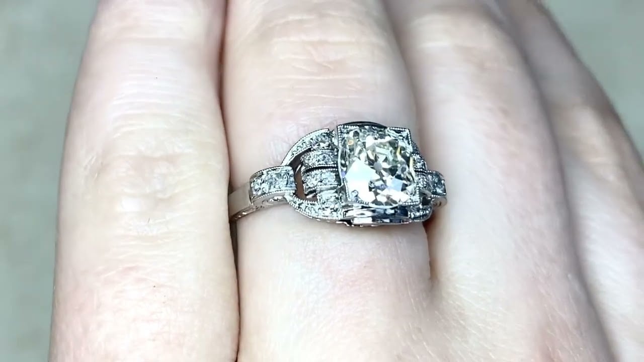 Art Deco 1.78ct Center Old European Cut Diamond Engagement Ring - Fontana Ring - Hand Video
