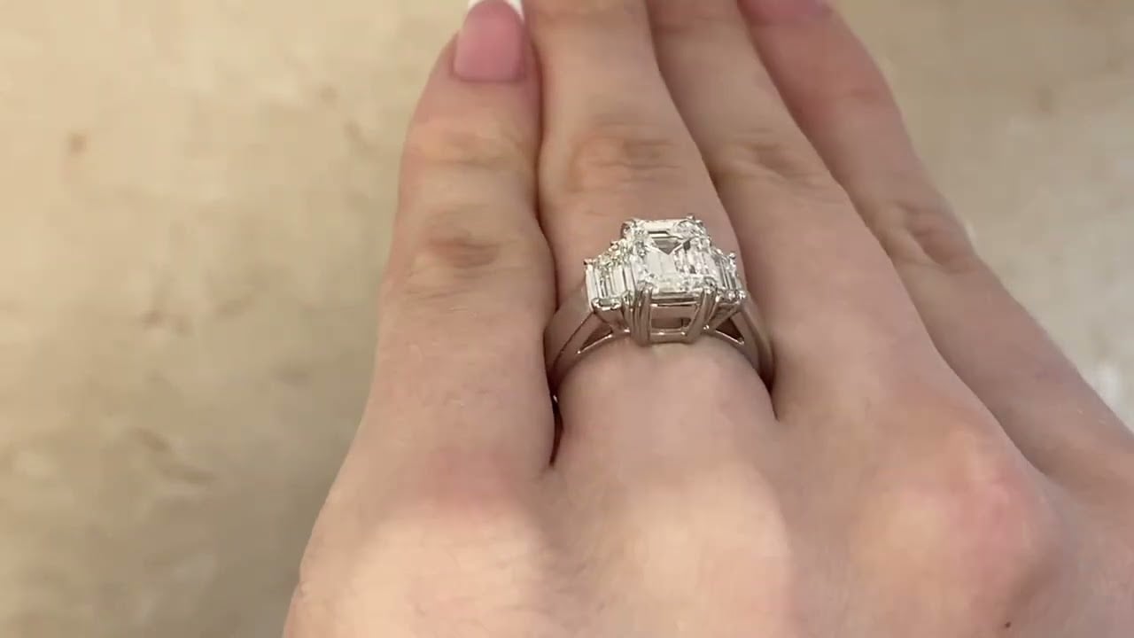 GIA 2.01ct Emerald Cut Diamond Norton Ring - Hand video