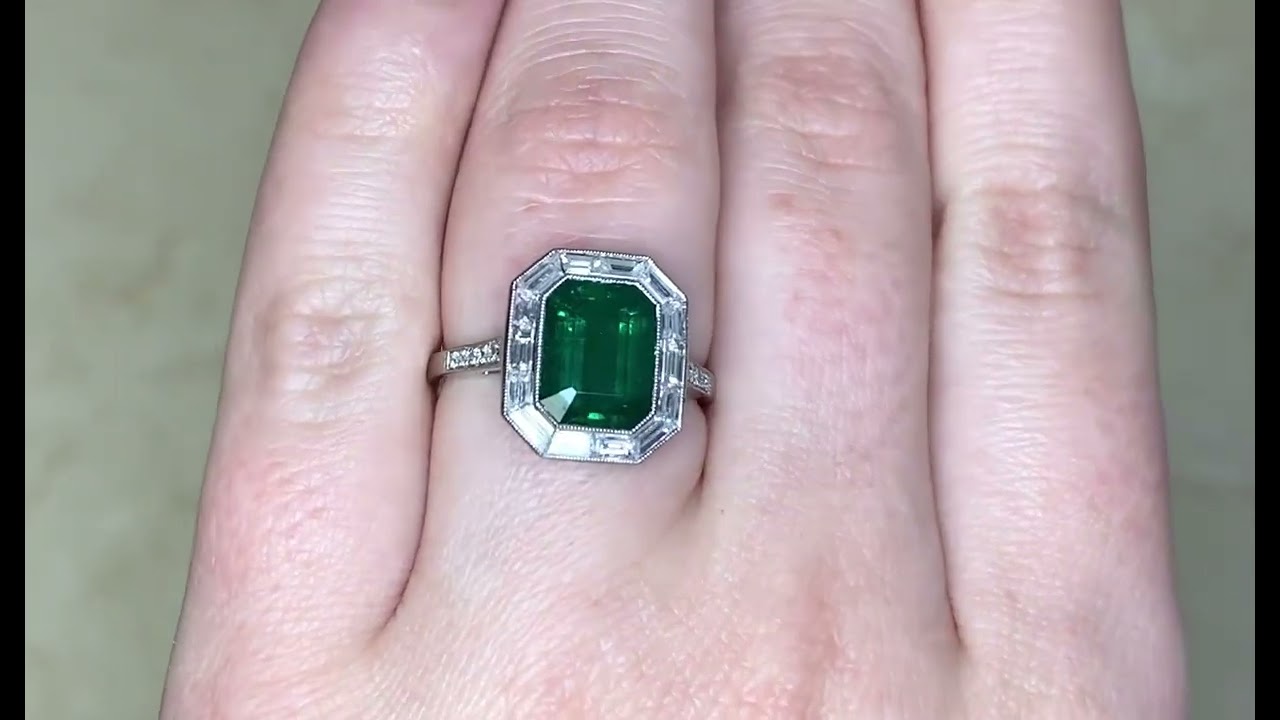 Halo engagement ring handcrafted in platinum - Alanya Ring - Hand video