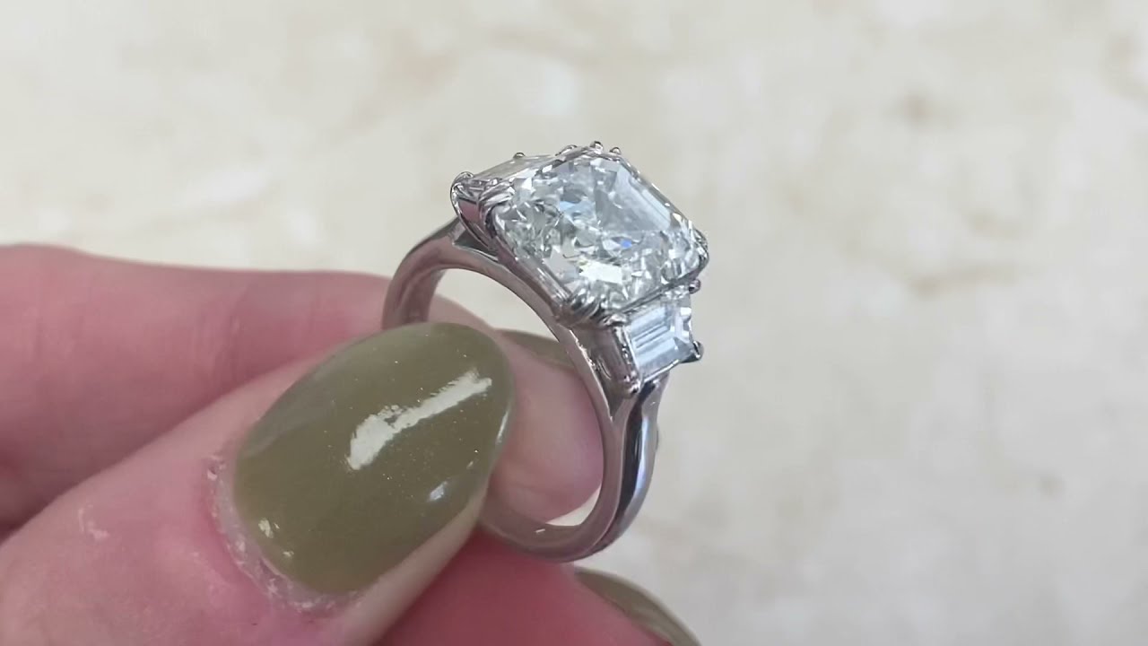 4.20CT Asscher-Cut Diamond Three Stone Ring - Sherbrooke Ring - Hand Video