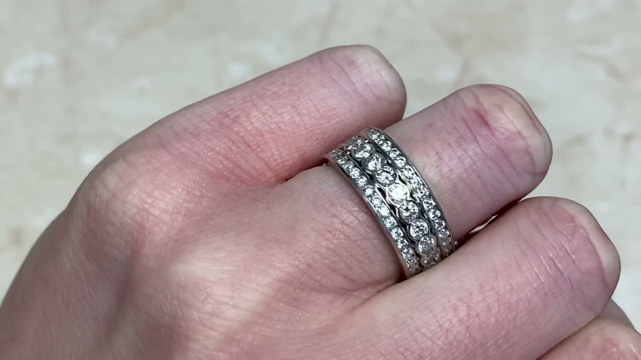 Round Brilliant Diamond and Platinum Triple Band - Cortland Band - Hand Video