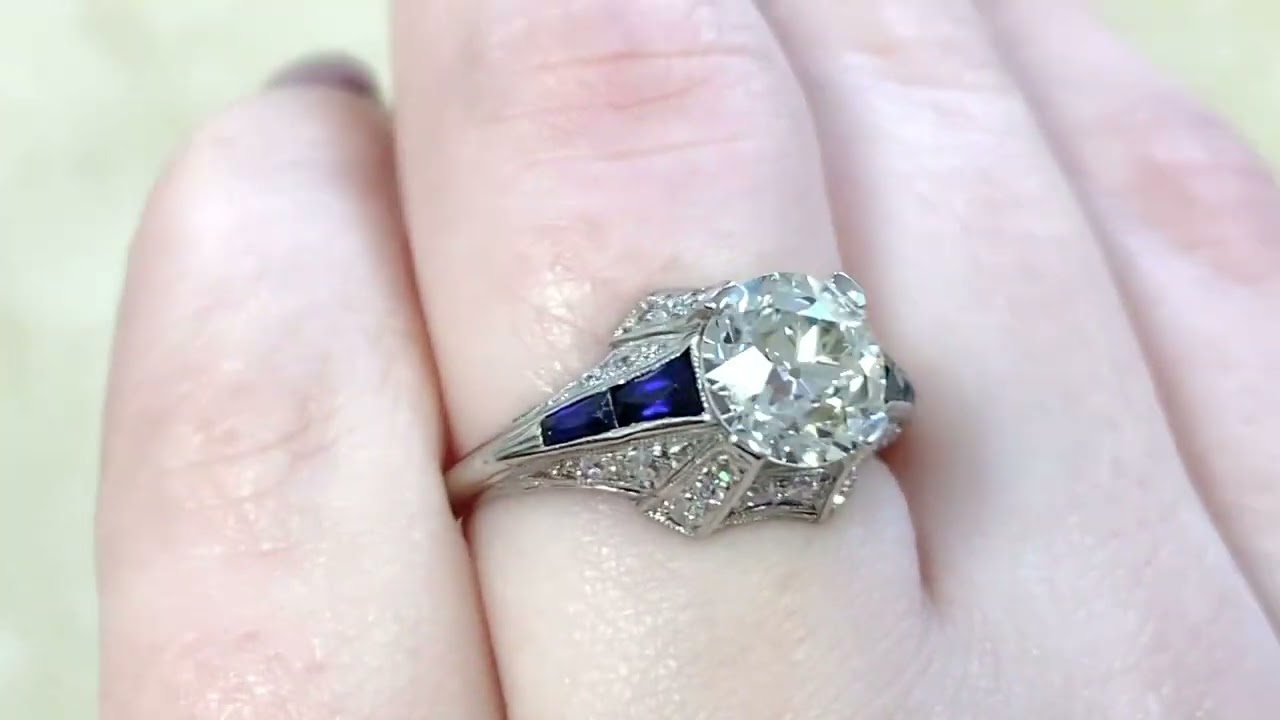 1.85t Center Old European Cut Diamond and Sapphire Engagement Ring - Amsterdam Ring - Hand Video