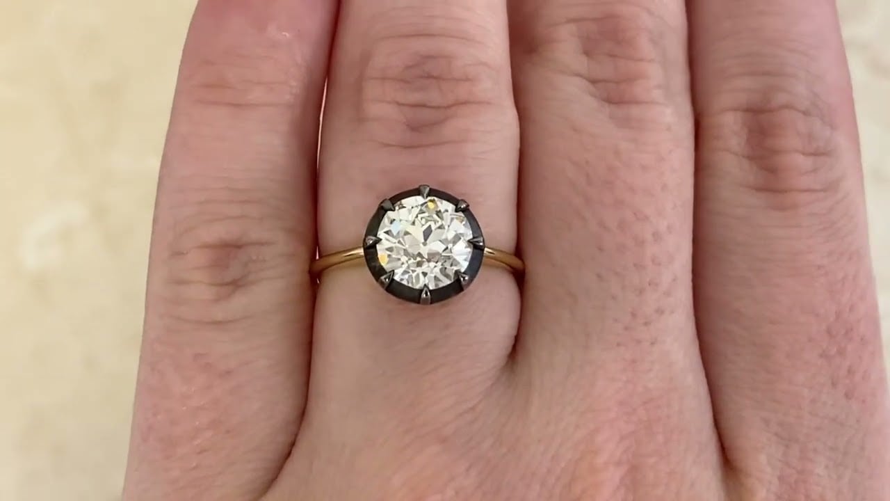 2.10ct Diamond and Blackened Platinum on 18k Yellow Gold Solitaire Kayes Ring - hand video