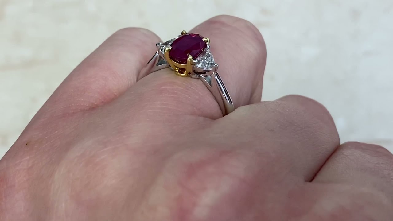 1.36ct Center Burma Ruby and Diamond 18k Yellow Gold and Platinum Ring - Chaser Ring - Hand Video