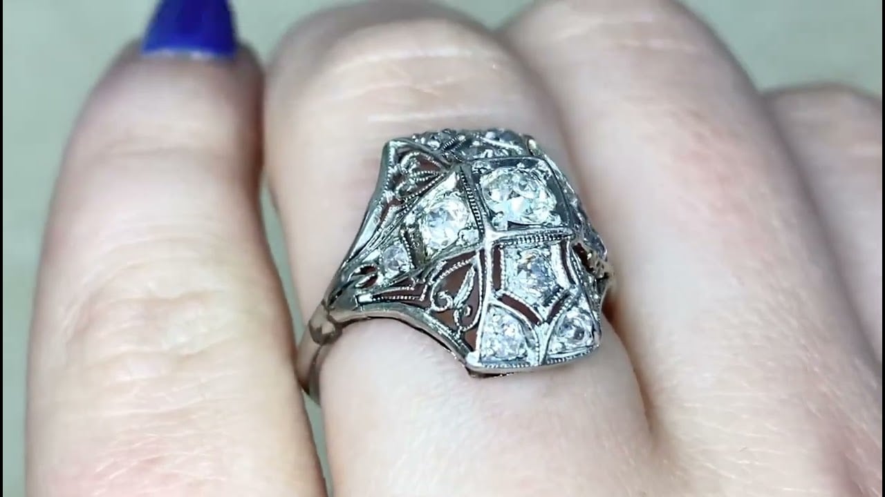Art Deco Era 0.30ct Center Old European Cut Diamond Ring - Lumier Ring - Hand Video