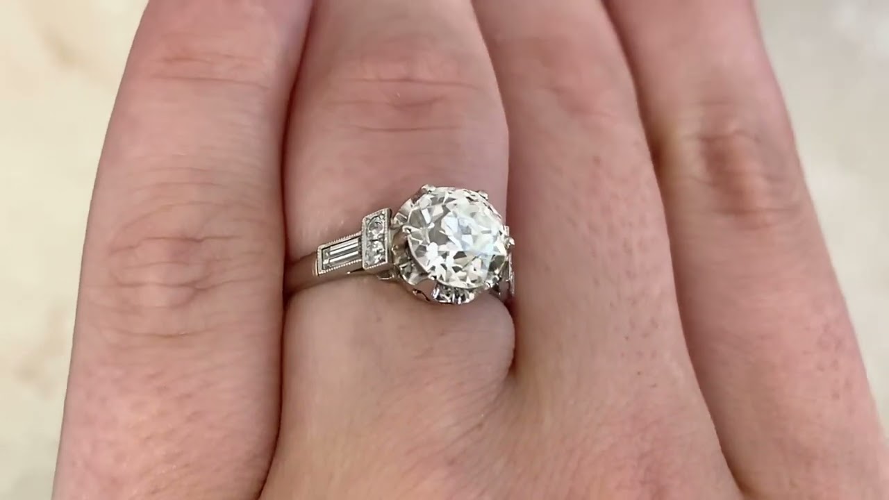 2.01ct Old European Cut Diamond Radom Antique Ring. Circa 1930 - Hand Video -