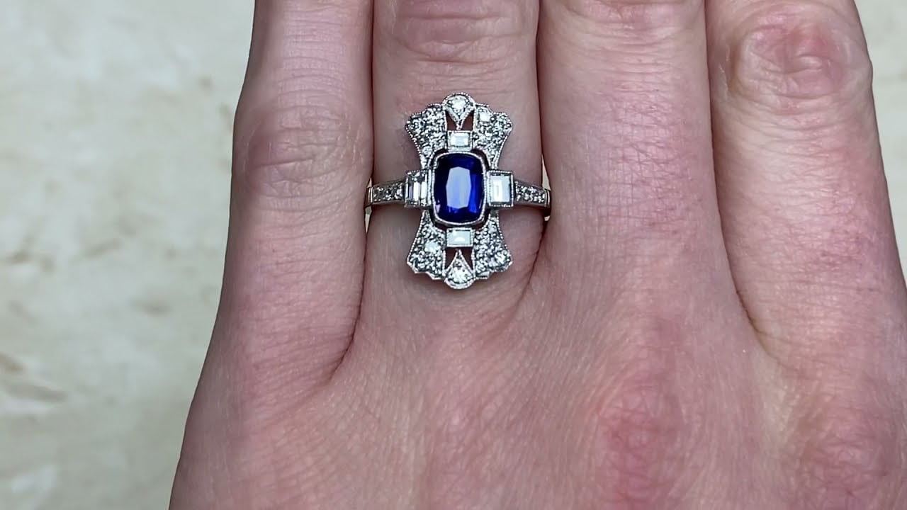 1.15CT Cushion Cut Sapphire and Diamond Platinum Ring - Portimão Ring - Hand Video