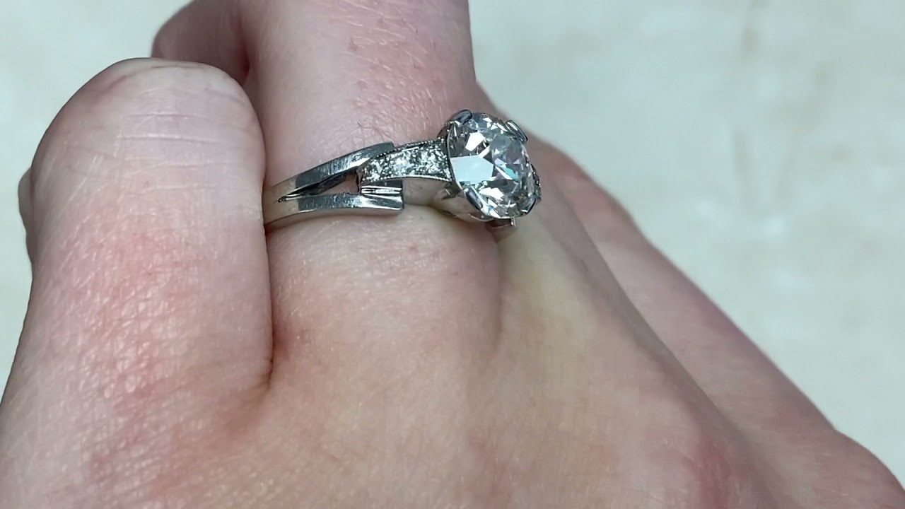 Retro French 1.90CT Old European Cut Diamond and White Gold Ring - Liberty Ring - Hand Video