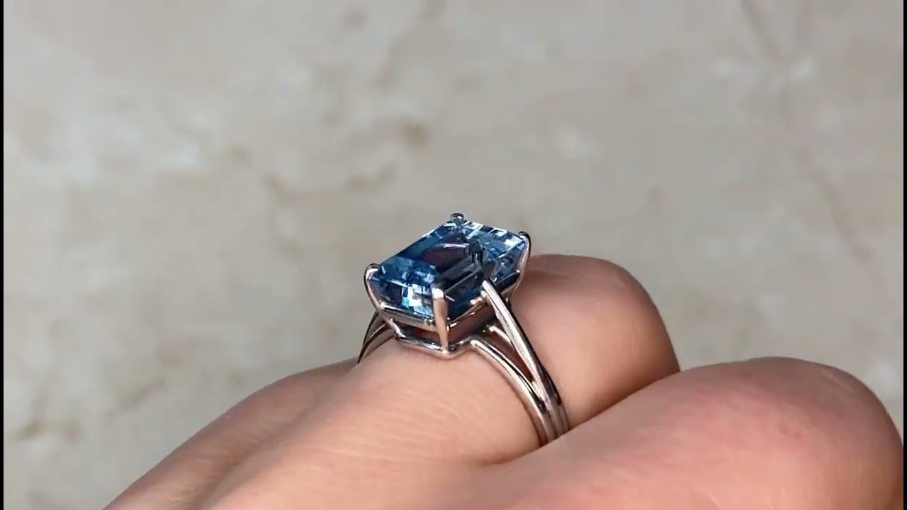Vintage 2.90ct Aquamarine Tiffany Engagement Ring - Hand Video
