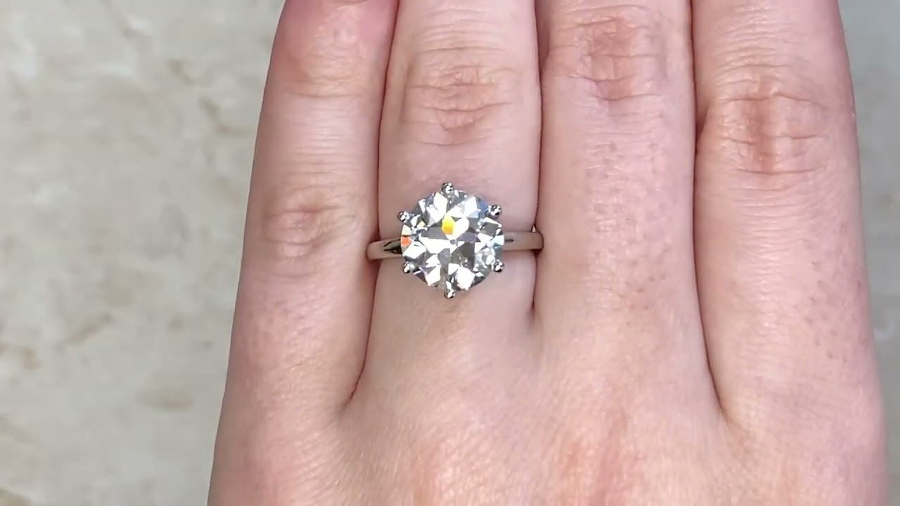 French 4.04ct Center Old European Cut Diamond Engagement Ring Circa 1960 - Carthage - Hand Video