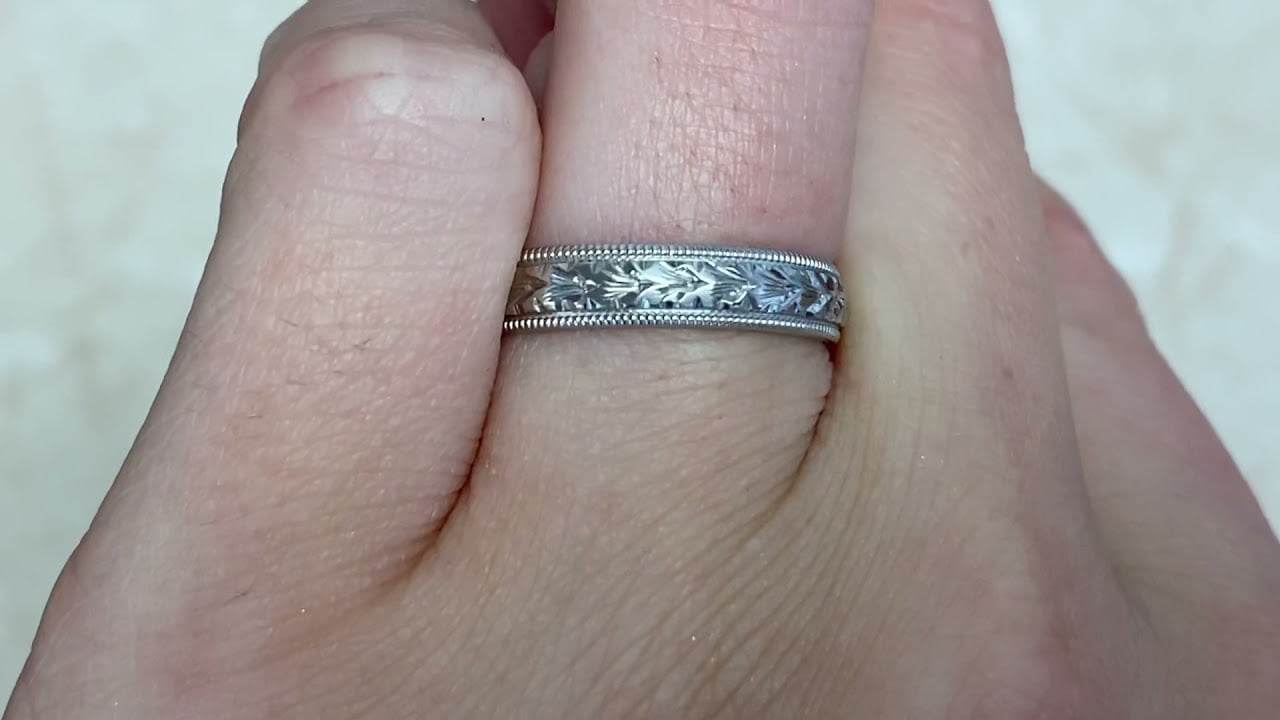 4MM Platinum Milgraine Band - Kingspoint Band - Hand Video
