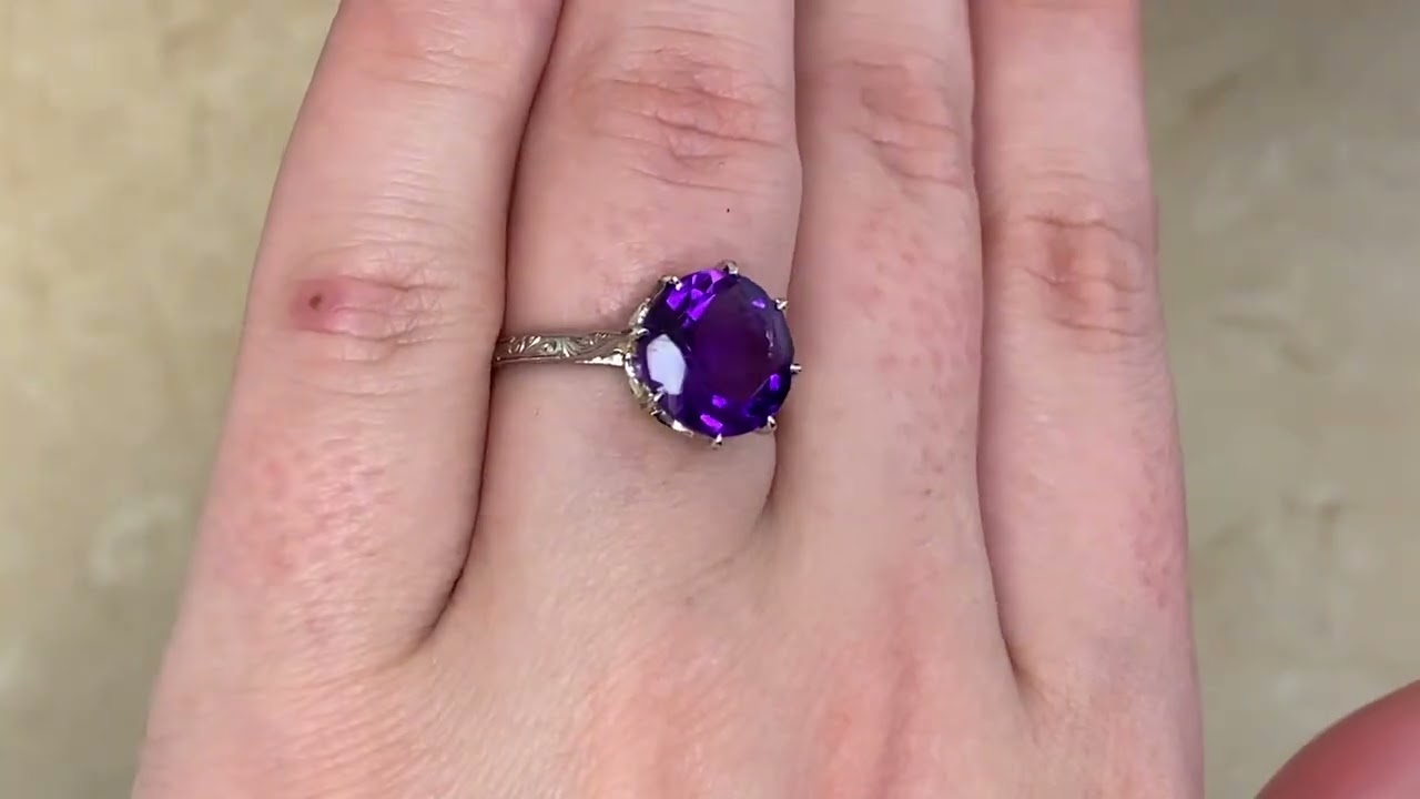 Antique 3.23ct Round-Cut Amethyst on Platinum Sidney Ring, Circa 1930 - hand video