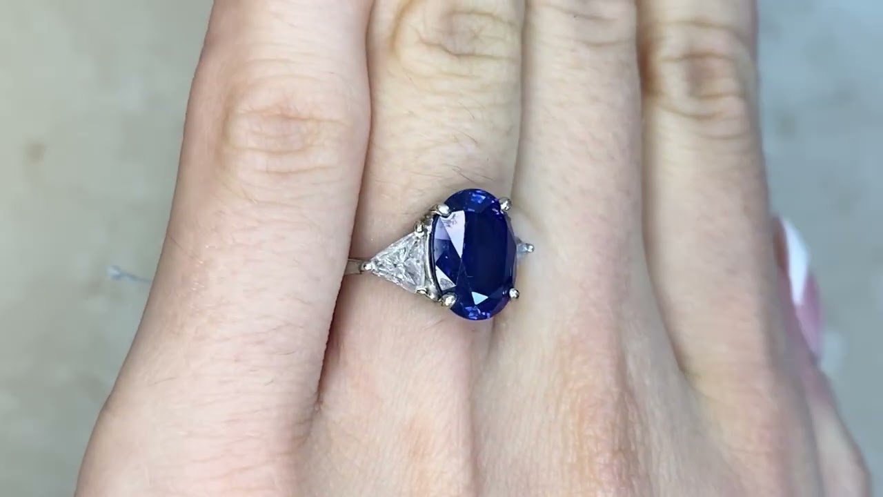 4.60ct Oval Cut Sapphire and Diamond Calion Ring