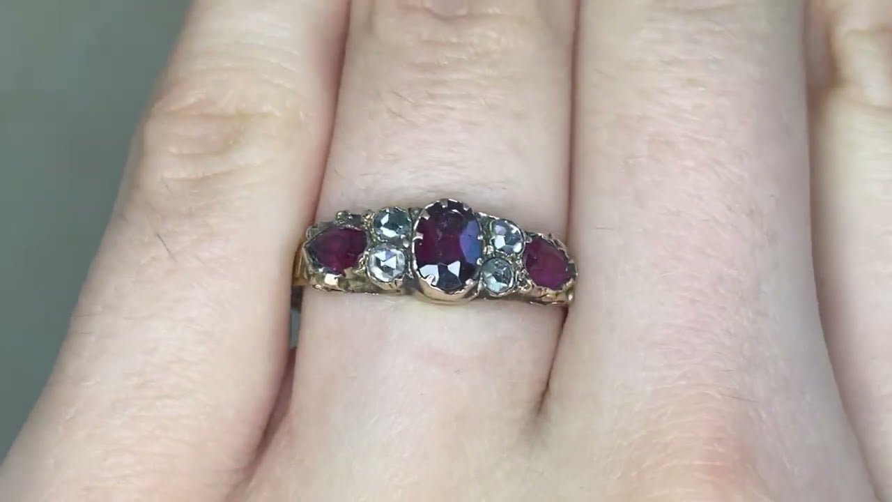 Georgian Era Garnet and Diamond Oilton Ring, Circa 1810