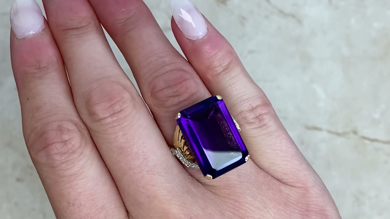 17.87ct Natural Amethyst and Diamond 18k Yellow Gold Ring Cira 1945 - Morley Ring - Hand Video