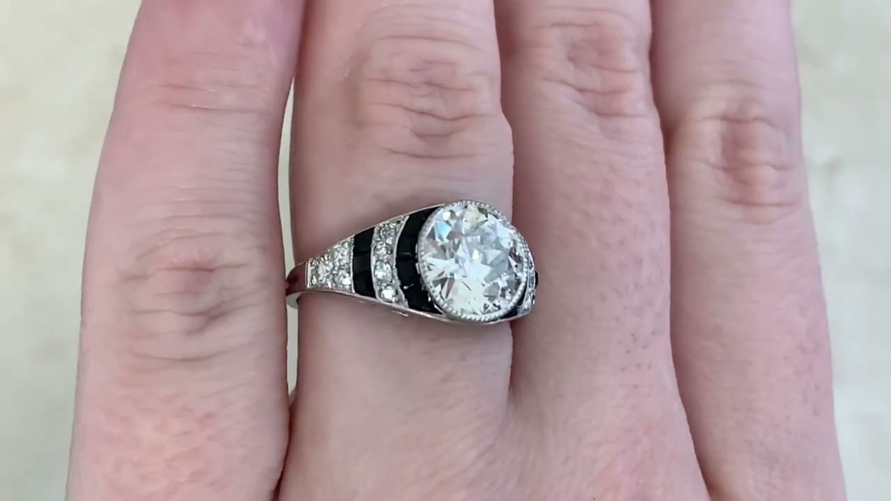 Antique GIA-Certified 2.25ct Old European Cut Diamond and Onyx Kanona Ring, Circa 1920 - hand video