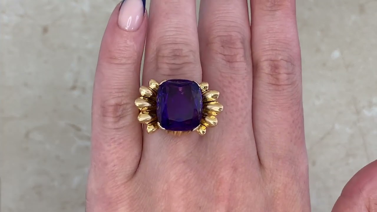 Retro 8.47ct Cushion Cut Amethyst 18k Rose Gold Alba Ring, Circa 1940 - hand video