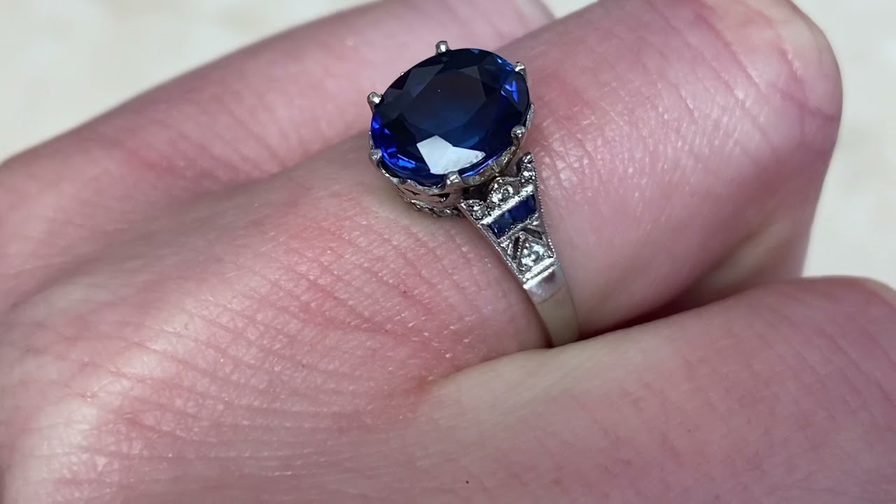 3.16ct Oval-cut Sapphire and Fleur-de-lis Diamond Engagement Ring - Tremont Ring - Hand Video
