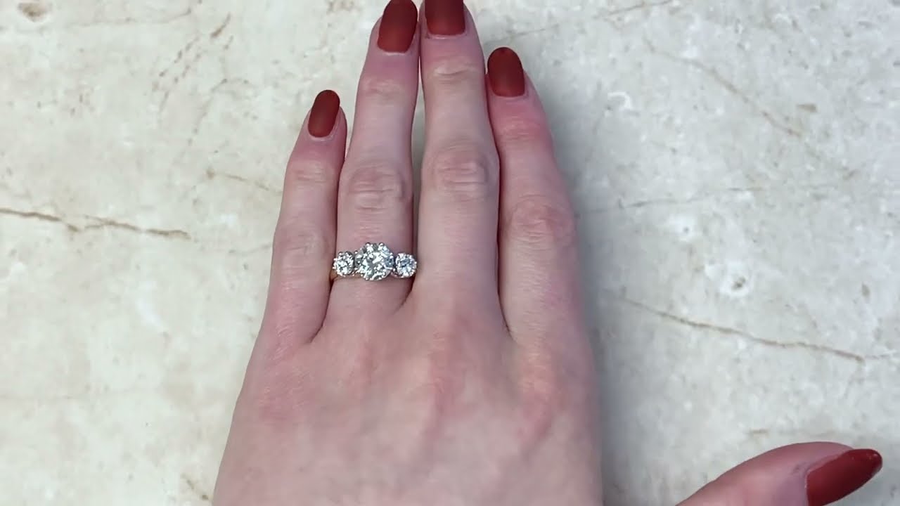 Antique Three Stone Old European Cut Diamond Engagement Ring - Denton Ring. Circa 1905 - Hand Video