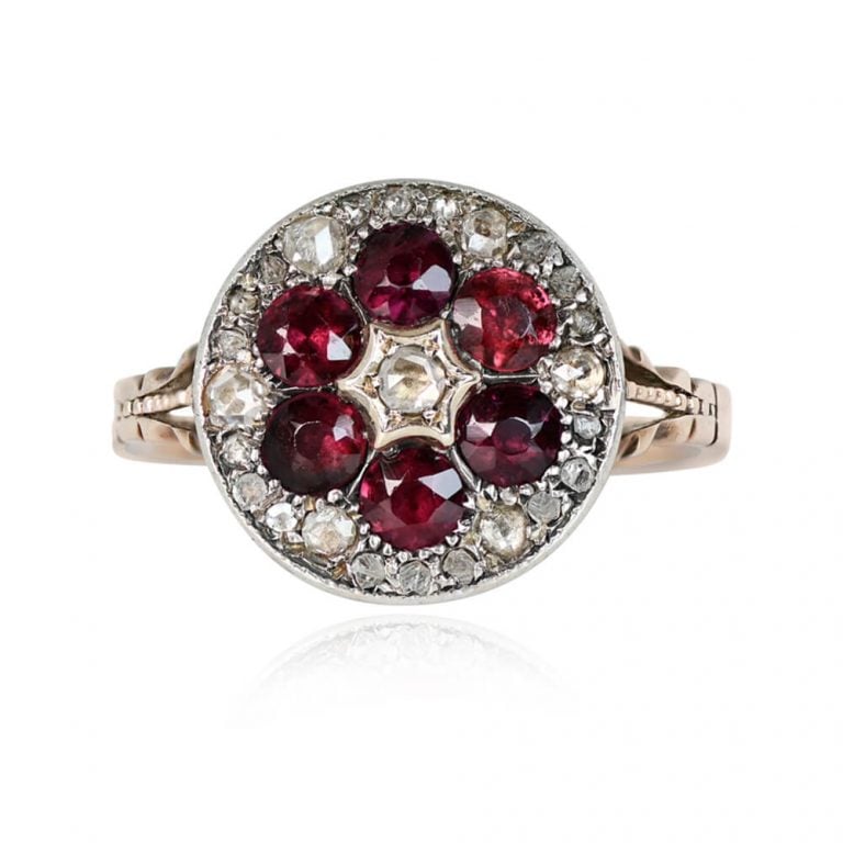 Georgian Garnet Ring. Luce Ring. Circa 1820