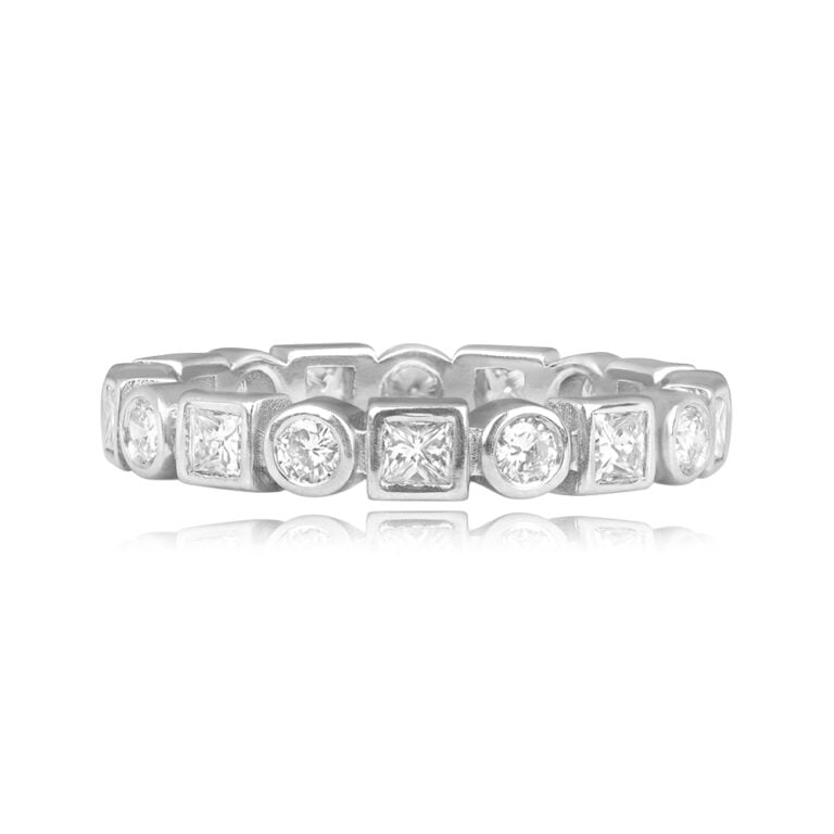 Square and Round Diamond Alternating Alfred Band. 3mm