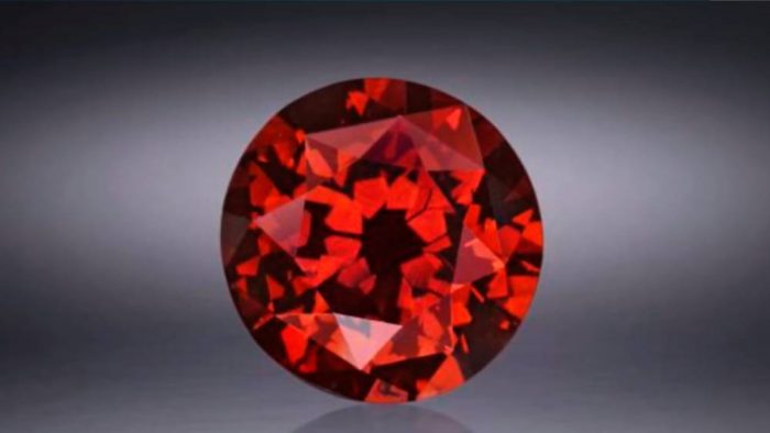 Complete Guide To Red Diamonds Estate Diamond Jewelry