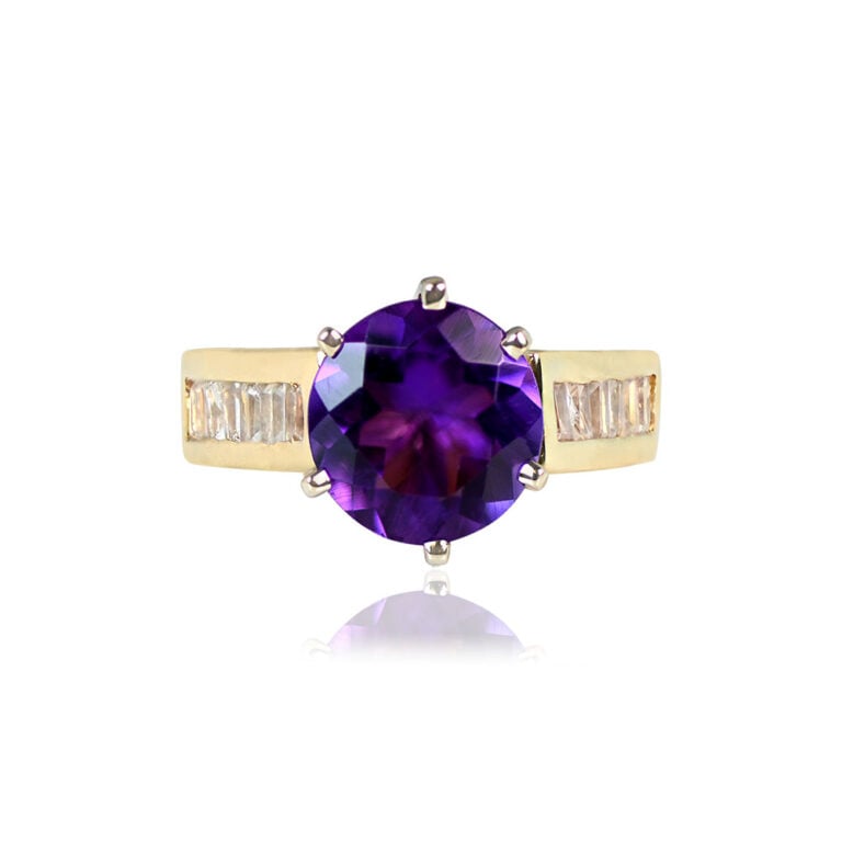 Vintage 2.48ct Amethyst and 14k Gold Ring. Anzac Ring, Circa 1970
