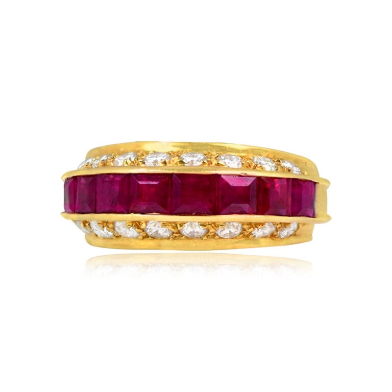 Vintage 0.80tcw Ruby Ardonia Ring. Circa 1970