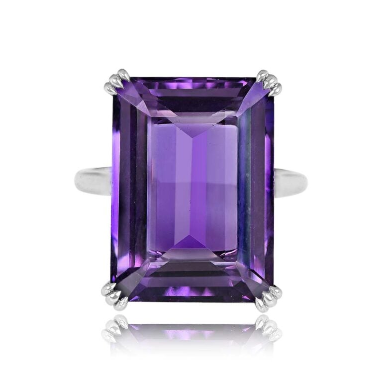 14ct Amethyst Manitoba Ring