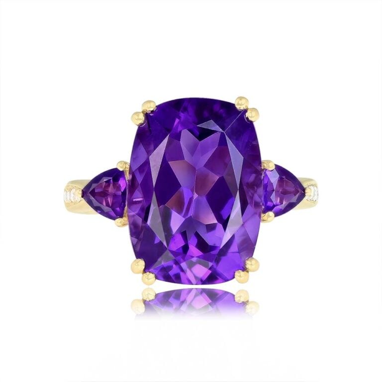 6.43ct Cushion Cut Amethyst and 18k Yellow Gold Nassau Ring