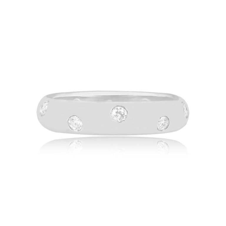 Tiffany Diamond on Platinum Wedding Band. 4.01mm