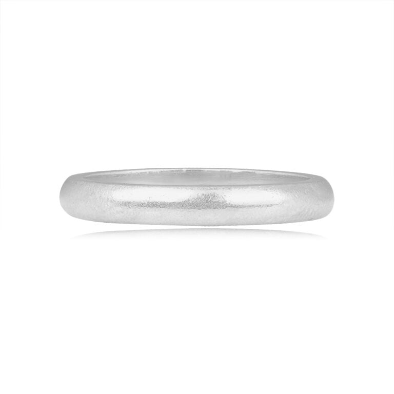 Vintage Platinum Wedding Band with Polished Finish Medan Band 2.5mm