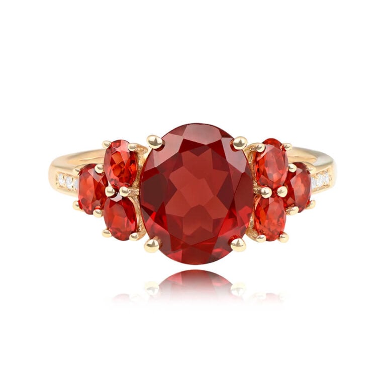4.36ct Garnet and Diamond Tevriz Ring