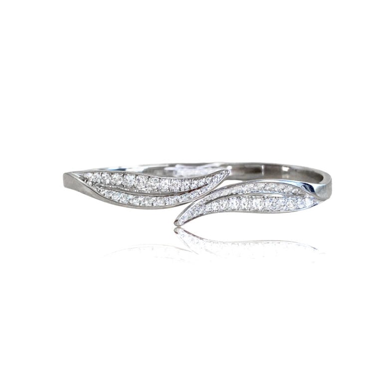 Van Cleef and Arpels 18k White Gold Leaf Bangle