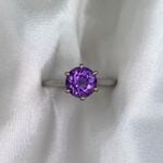 Portales Ring in a six prong setting