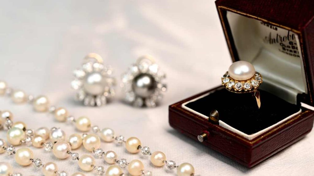 Natural Saltwater Pearl Ring Earrings and Diamond Necklace