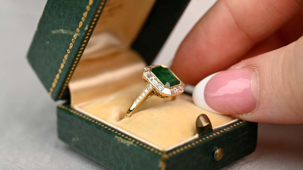 Zambian Emerald set in Yellow Gold Ring with Diamonds