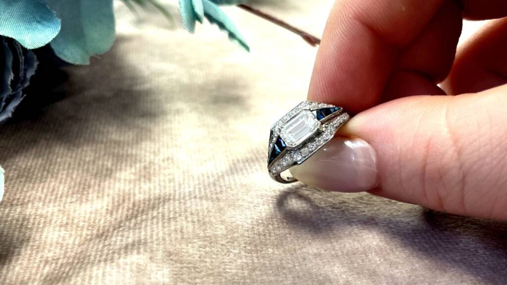 East West Setting Diamond Engagement Ring Style