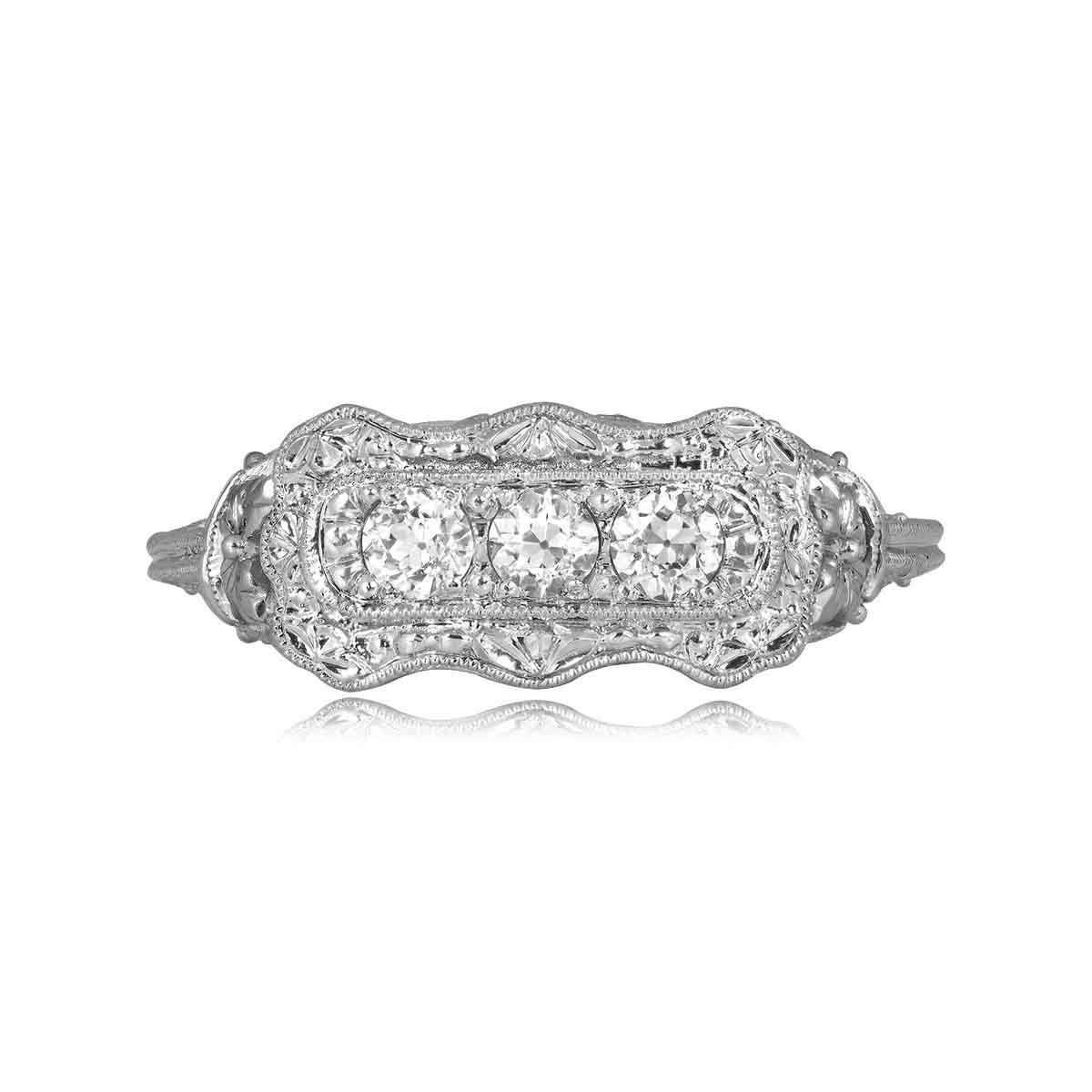 Stacked from 16 images. Method=C (S=1) 3 stone old europeanc cut diamonds intricate filigree details oplatinum ring Foster Ring 15894