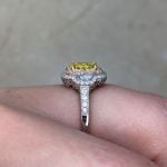 beautiful platinum ring featuring center round brilliant yellow diamonds 18k yellow 15896