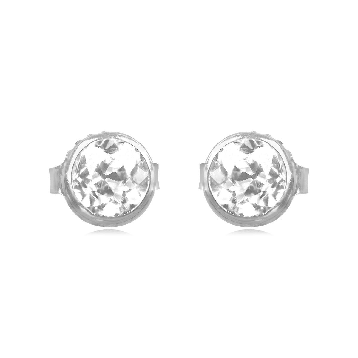 Stacked from 14 images. Method=C (S=1) 0.40 carats each old European cut diamond stud earrings with platinum bezel settings Willard Earrings 15961
