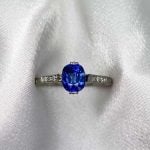 no-heat Kashmir sapphire center stone White Backdrop HER134 f5